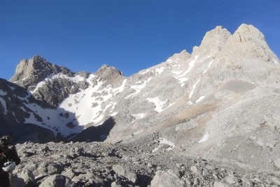  Trekking Macizo Central y cumbres